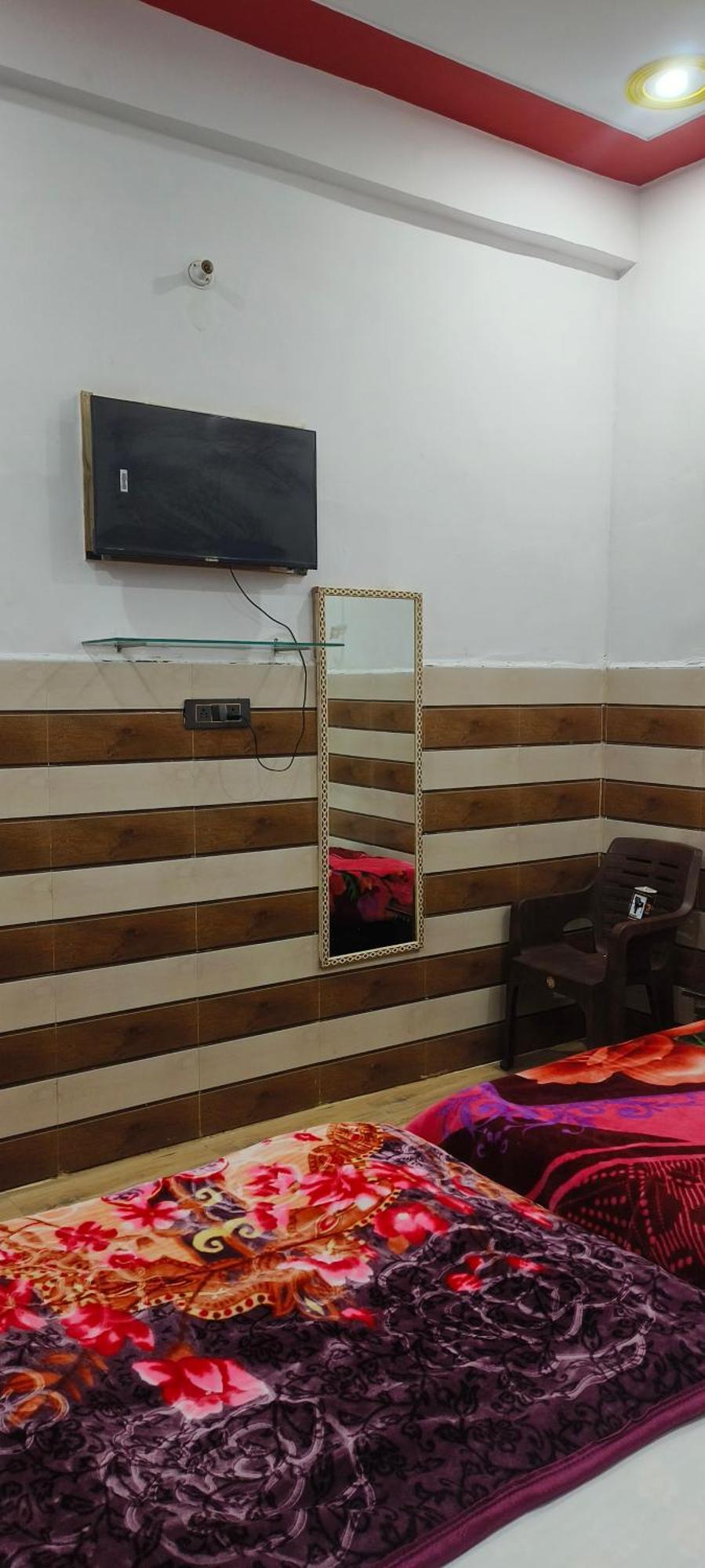 Hotel K.D.Dham Near Prem Mandir1 Vrindāvan Esterno foto