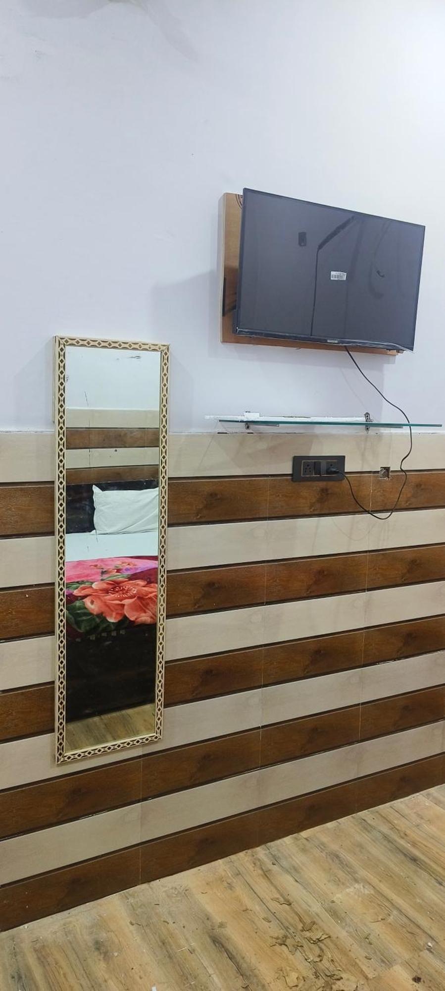 Hotel K.D.Dham Near Prem Mandir1 Vrindāvan Esterno foto