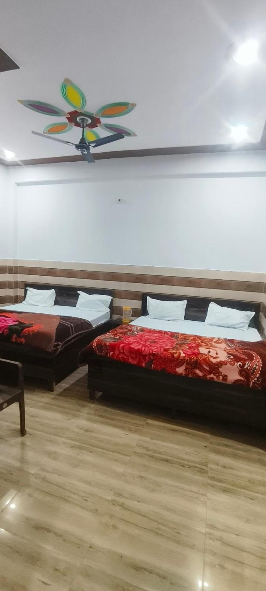 Hotel K.D.Dham Near Prem Mandir1 Vrindāvan Esterno foto