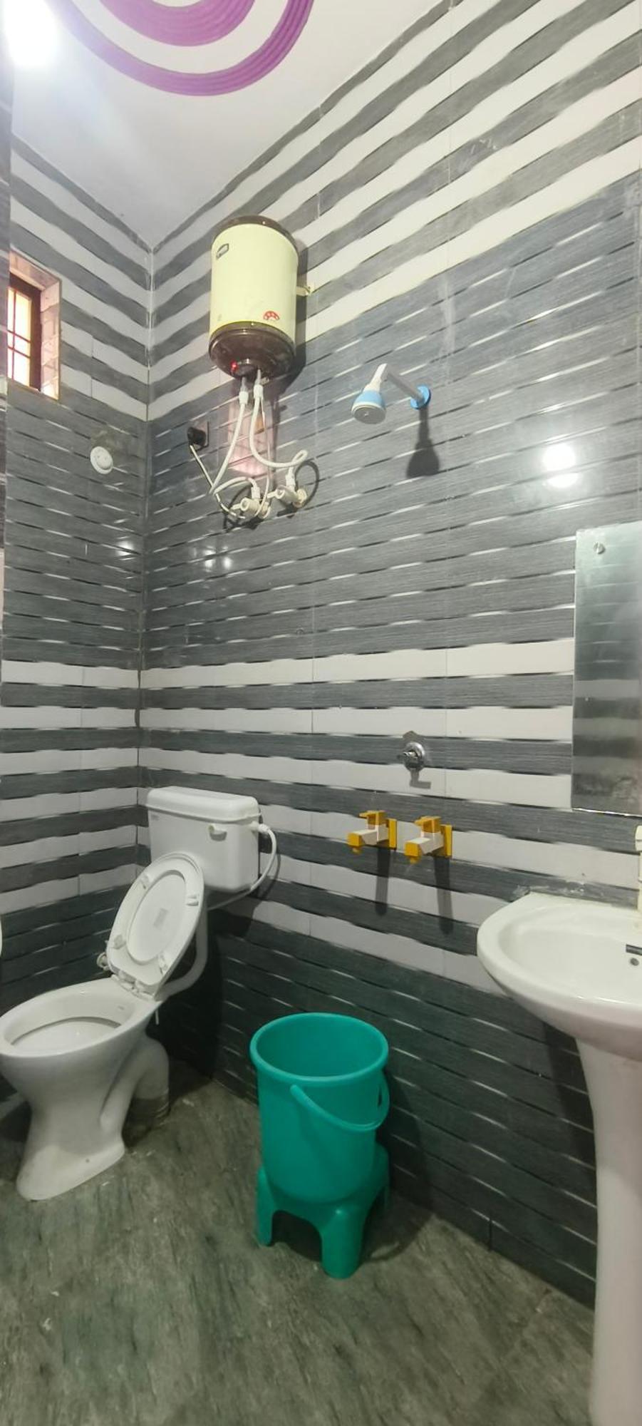 Hotel K.D.Dham Near Prem Mandir1 Vrindāvan Esterno foto