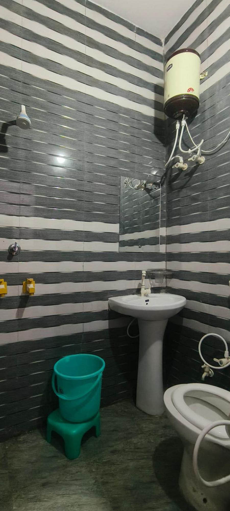 Hotel K.D.Dham Near Prem Mandir1 Vrindāvan Esterno foto