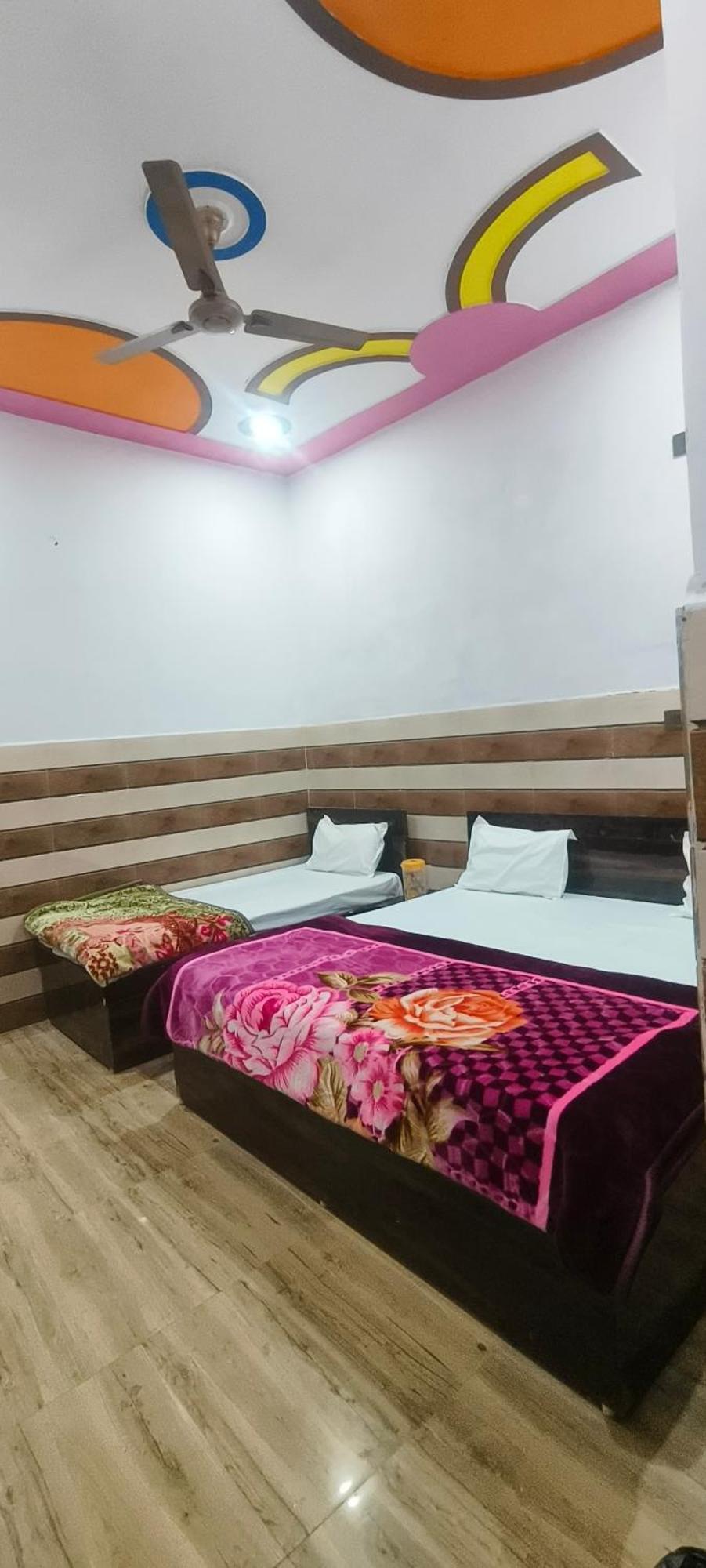 Hotel K.D.Dham Near Prem Mandir1 Vrindāvan Esterno foto