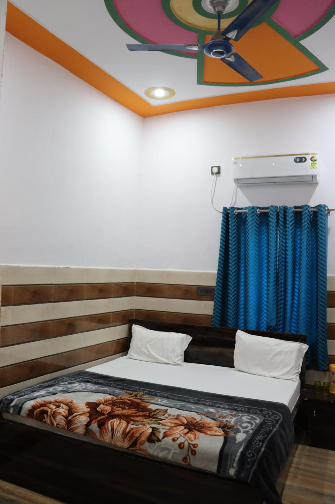 Hotel K.D.Dham Near Prem Mandir1 Vrindāvan Esterno foto